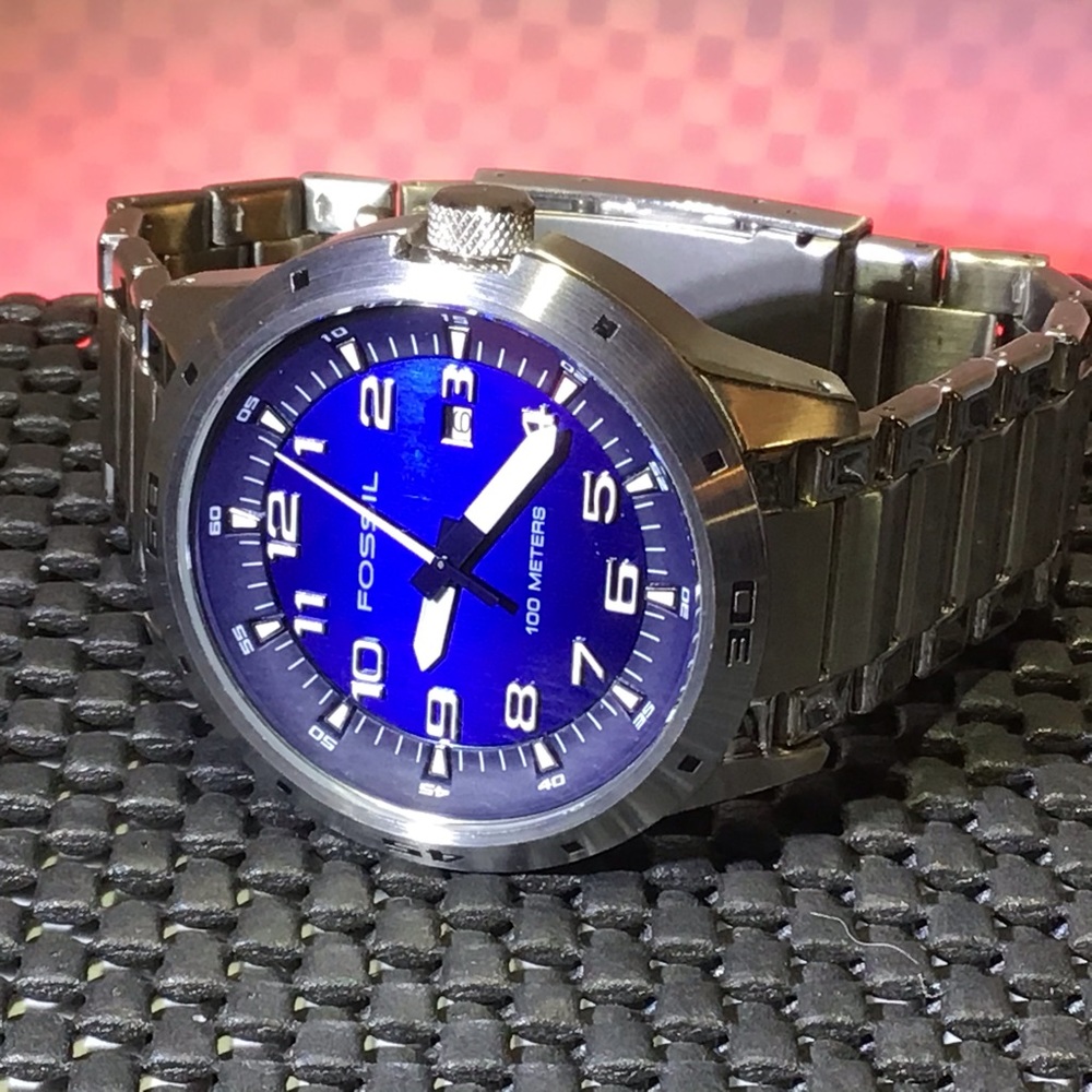 Fossil ~ Like New - image 2